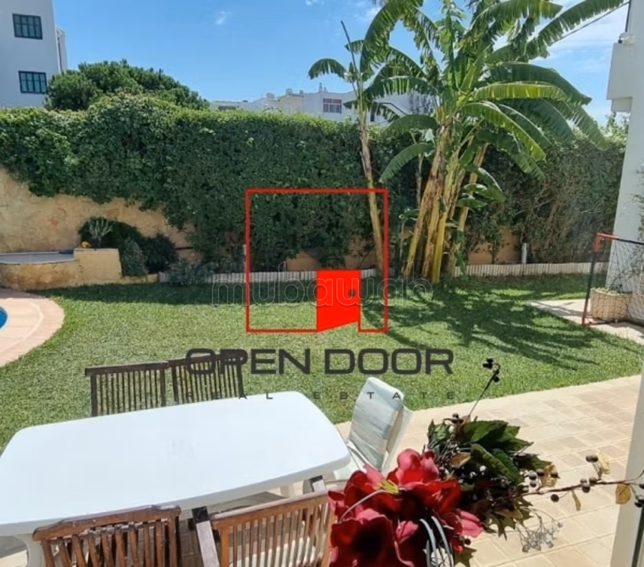 In affitto – Splendida villa arredata S5 con piscina e