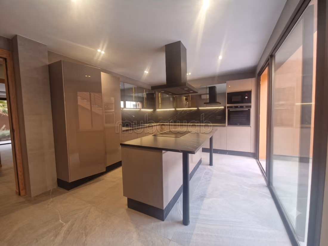 Luxury villa with elevator near golf courses