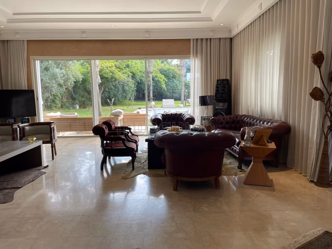 Exceptional villa for sale 800 m2 California