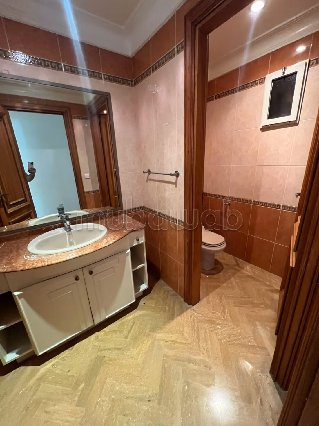 Appartement en location à Gauthier.
3 belles chambres.
Avec ascenseur et terrasse — 4