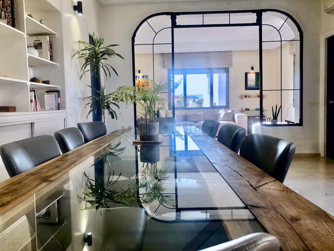 Atypique / Haut de villa meublé — 2