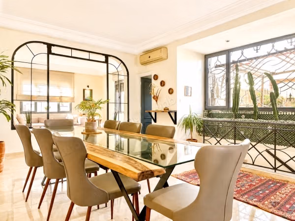 Atypical / Furnished villa