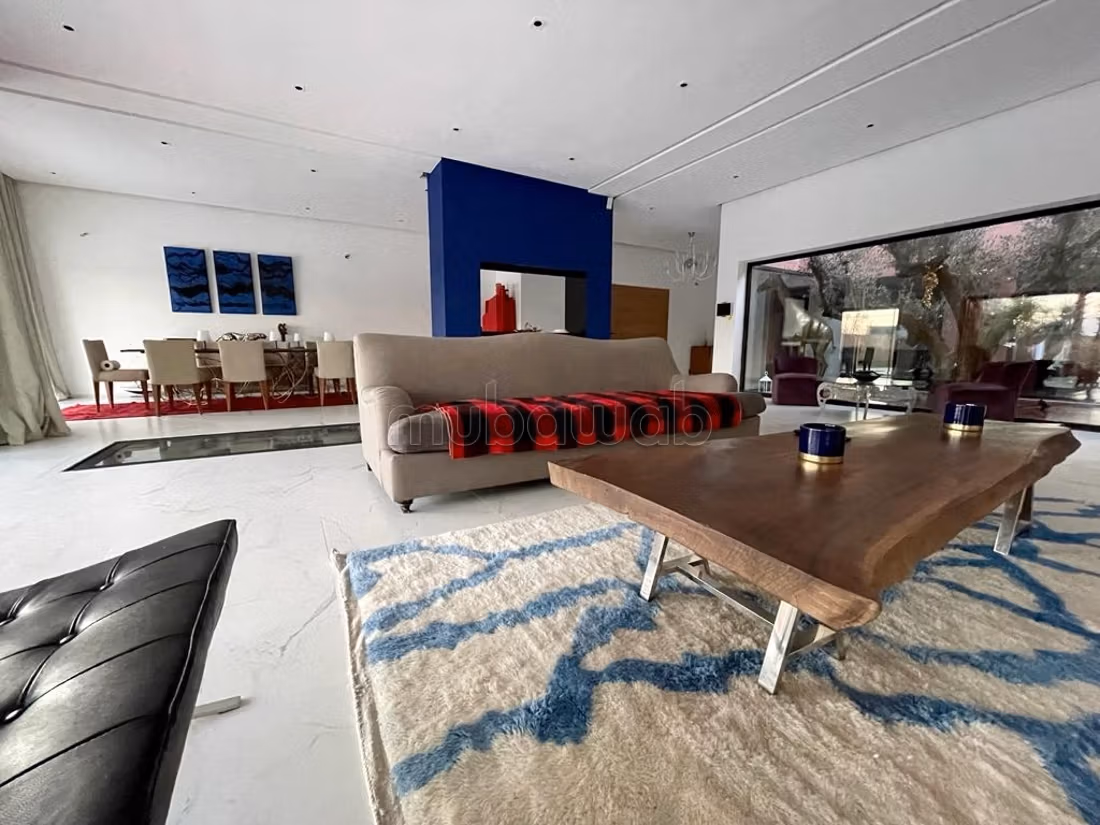 Villa LILI – Villa Moderna con 5 Camere e Piscina