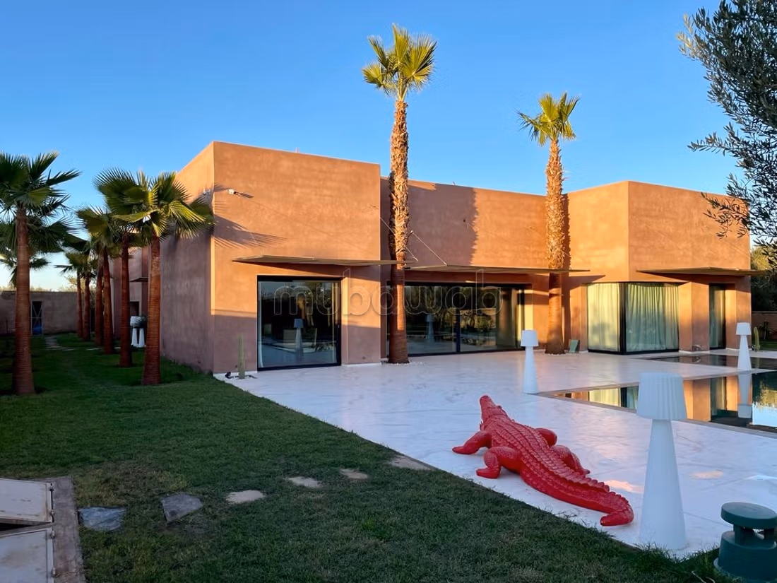 Villa LILI – Villa Moderna con 5 Camere e Piscina