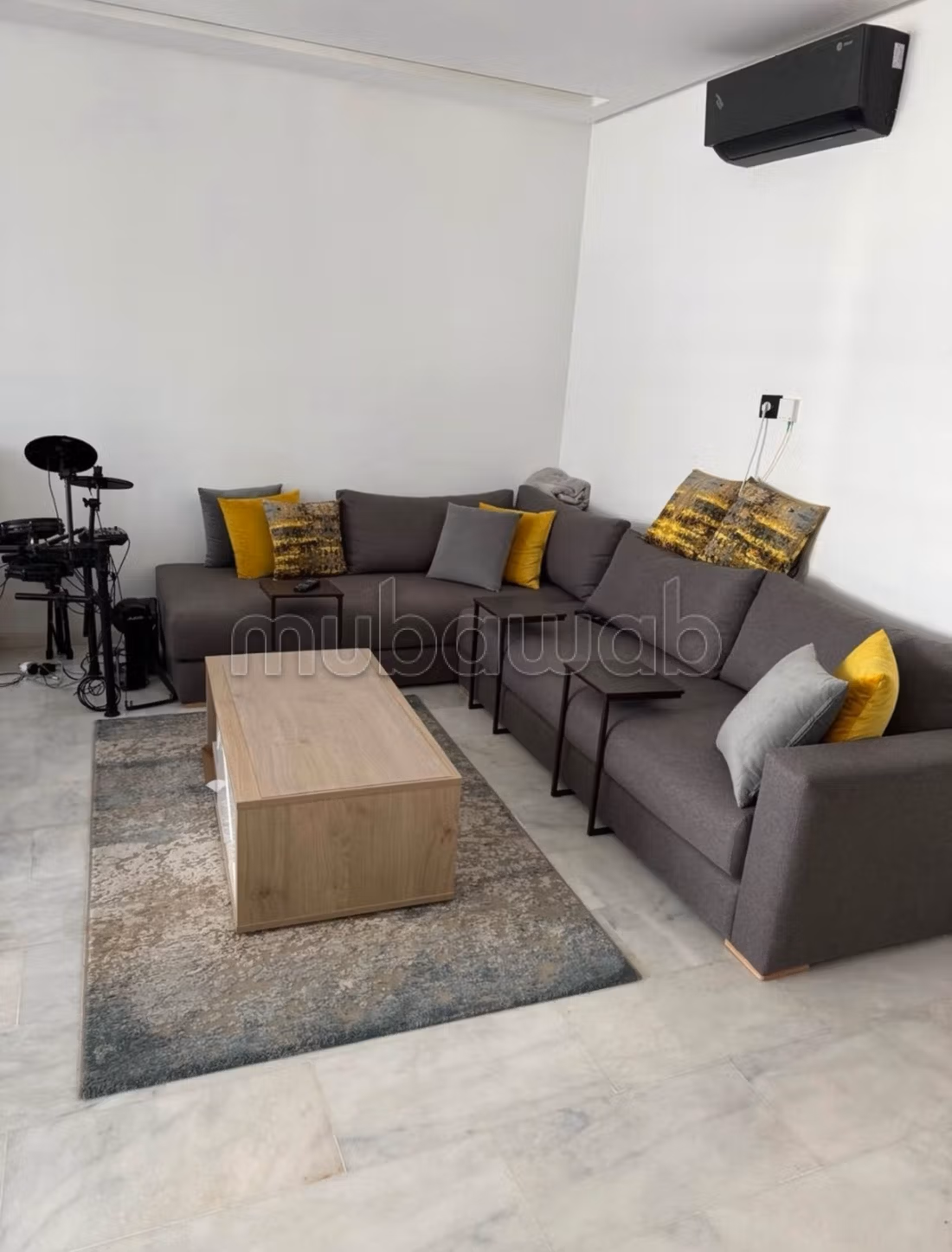 Bel appartement en location à Casablanca Finance City.
Surface de 89 m².
Meublé — 3