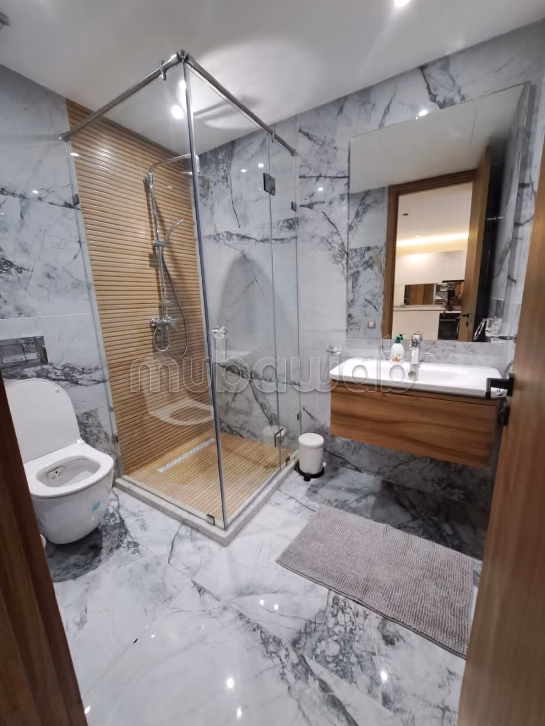 Location d'un appartement à Bourgogne Ouest. Superficie 62 m². Meublé — 3
