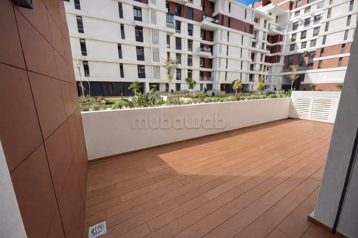 Location d'un appartement à Casablanca Finance City.
3 pièces.
Meublé — 5