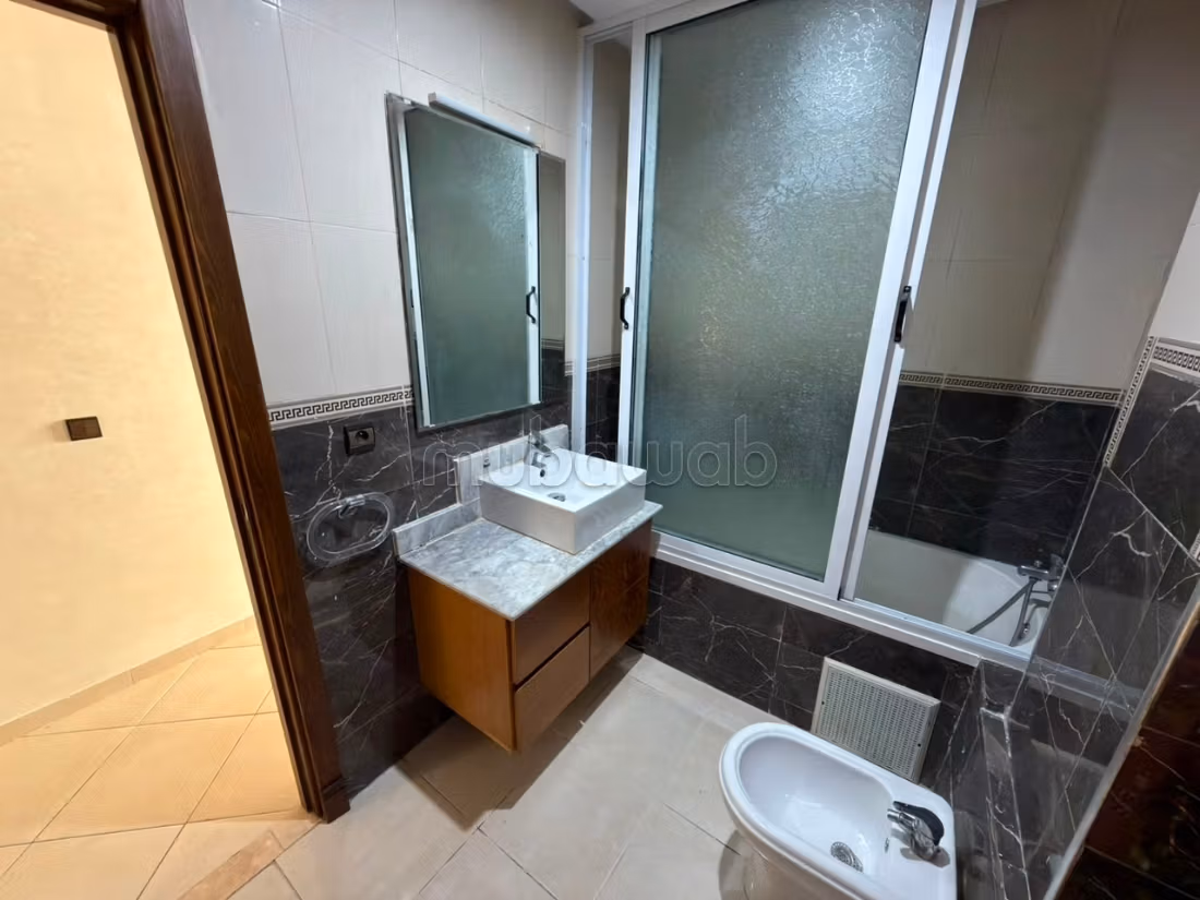 Appartement 96 m² à Moujahidine — 16
