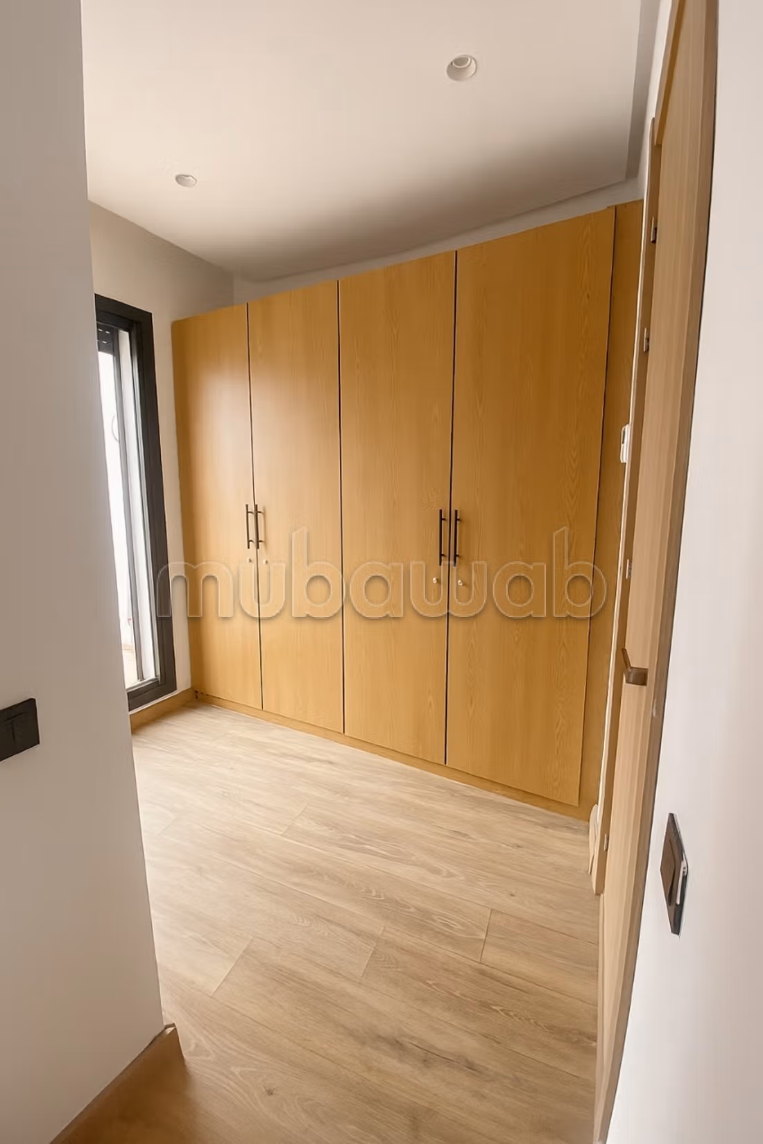 Monolocale Arredato con Balcone - Beausejour
