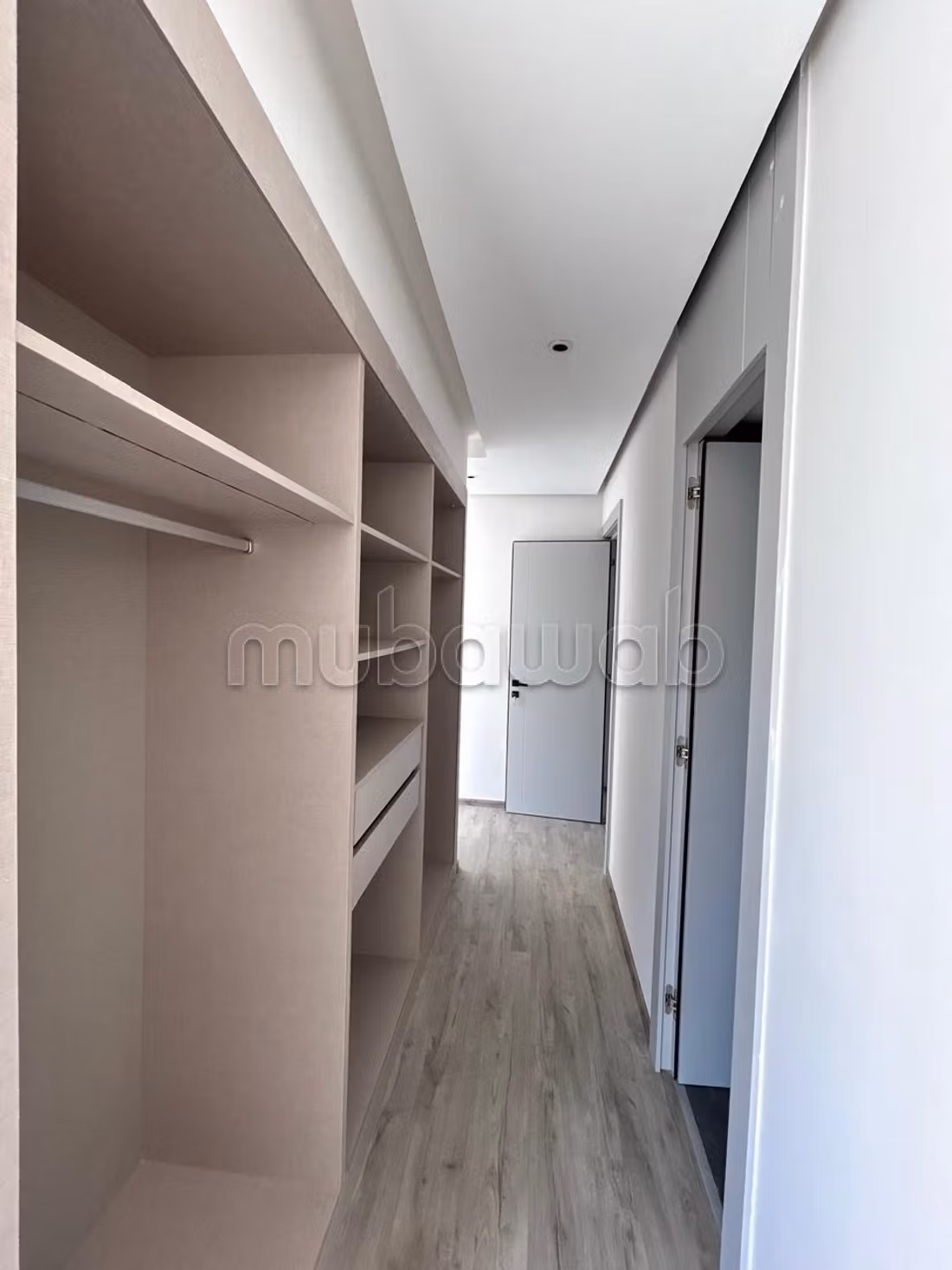 Appartement non meuble spacieux avec une vie magnifique sur mer — 5