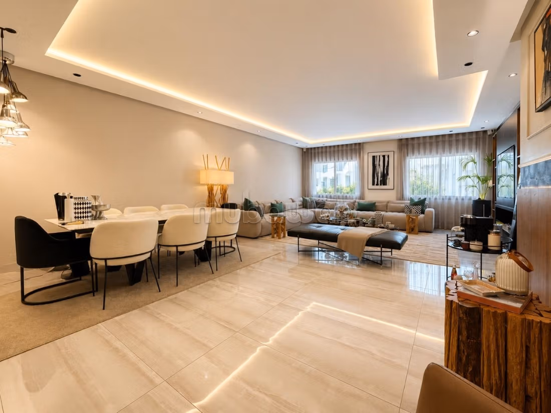 Triangle d'Or/Appartement d'exception 208m² rénové — 3