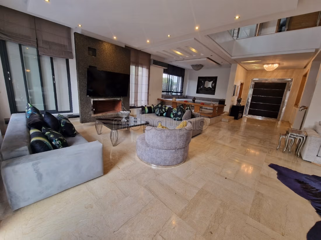 Furnished villa with pool next to Morocco Mall
