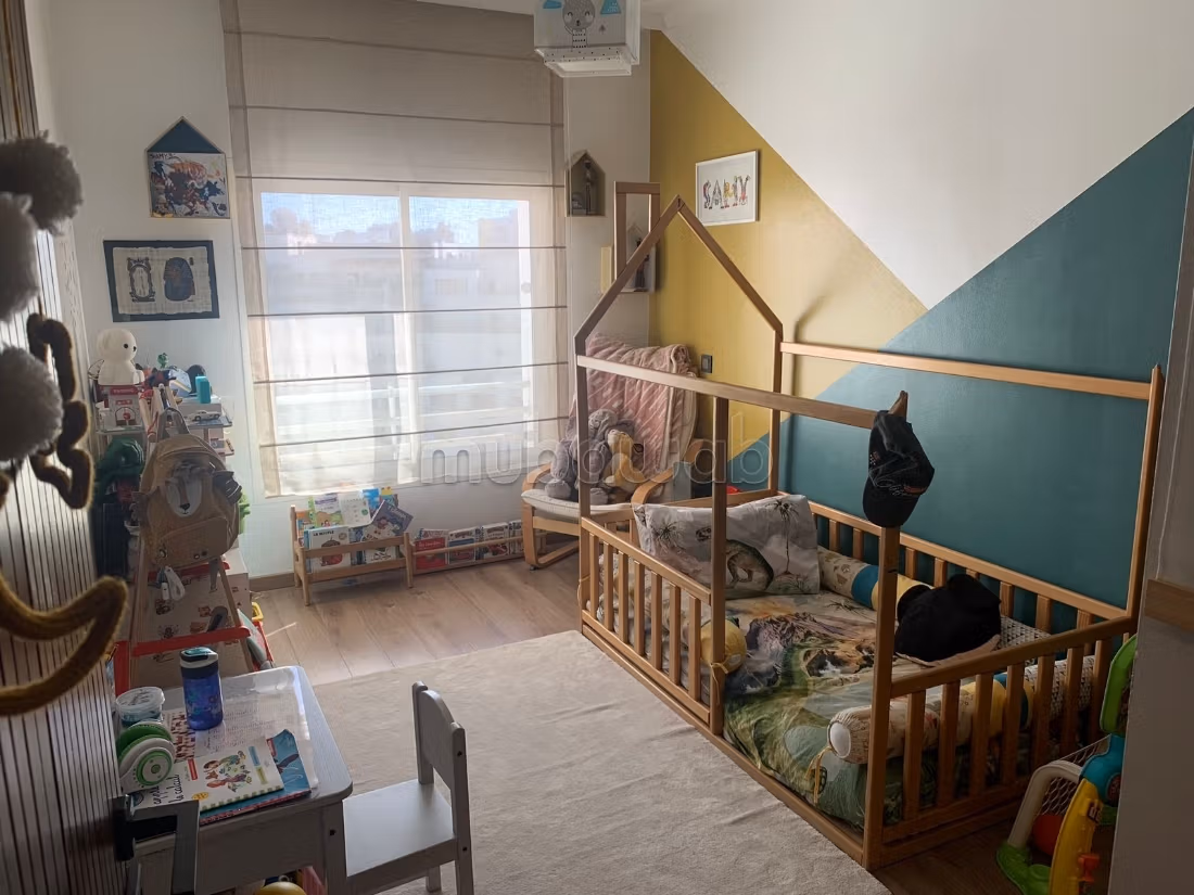 Superbe appartement meublé de 4 chambres à louer — 5