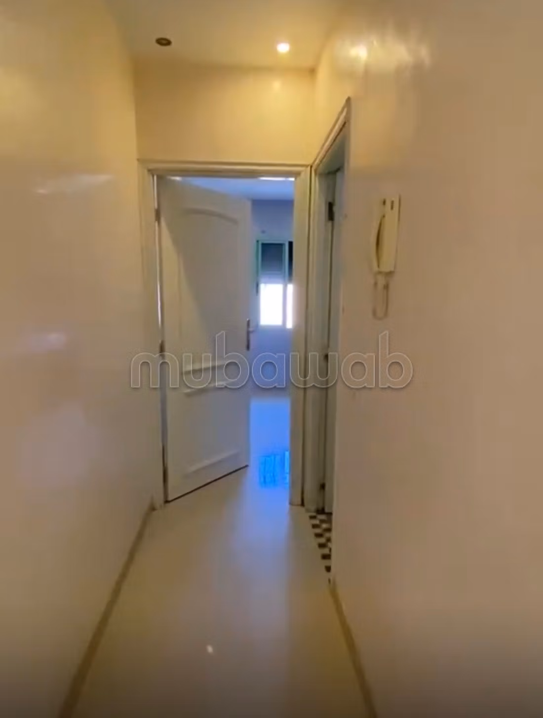 Appartement prêt à emménager et entièrement rénové à un emplacement de choix à Hay Saada, Marrakech — 5