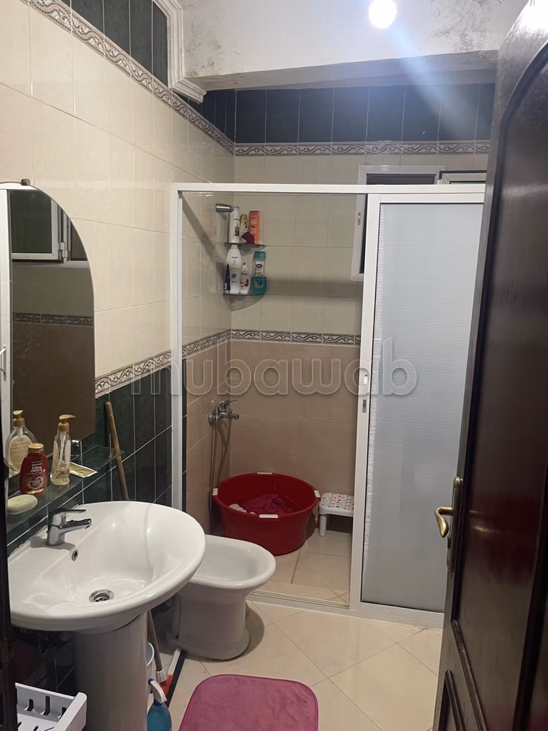 Appartement à vendre à côté Aswak Assalam 
Surface de 107 m².
Bien meublé — 2
