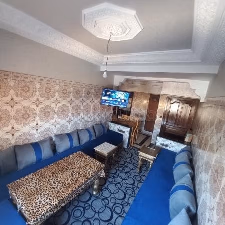 Bel appartement à louer dans le quartier de la paix. Surface totale de 65 m². Meublé