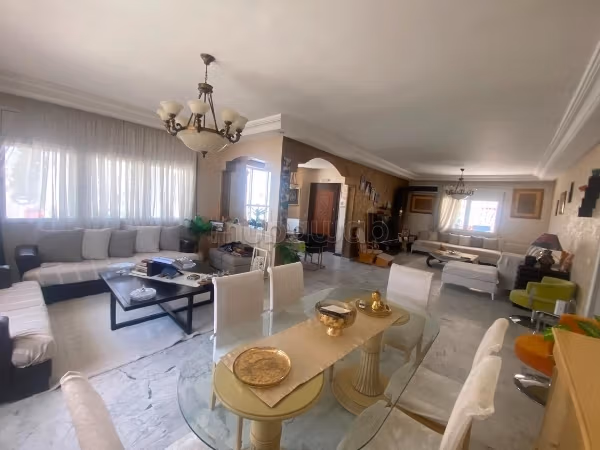 Étage de villa S4 à louer