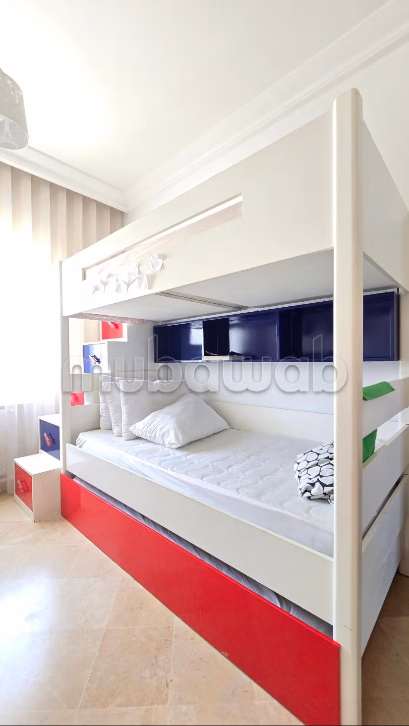 Bel appartement en location à Cité El Khalil. Surface totale 100 m². Meublé