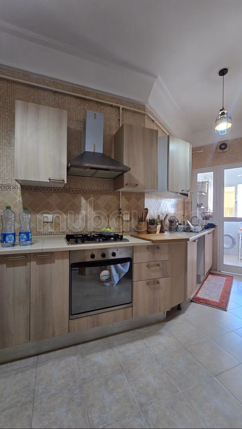 Bel appartement en location à Cité El Khalil. Surface totale 100 m². Meublé