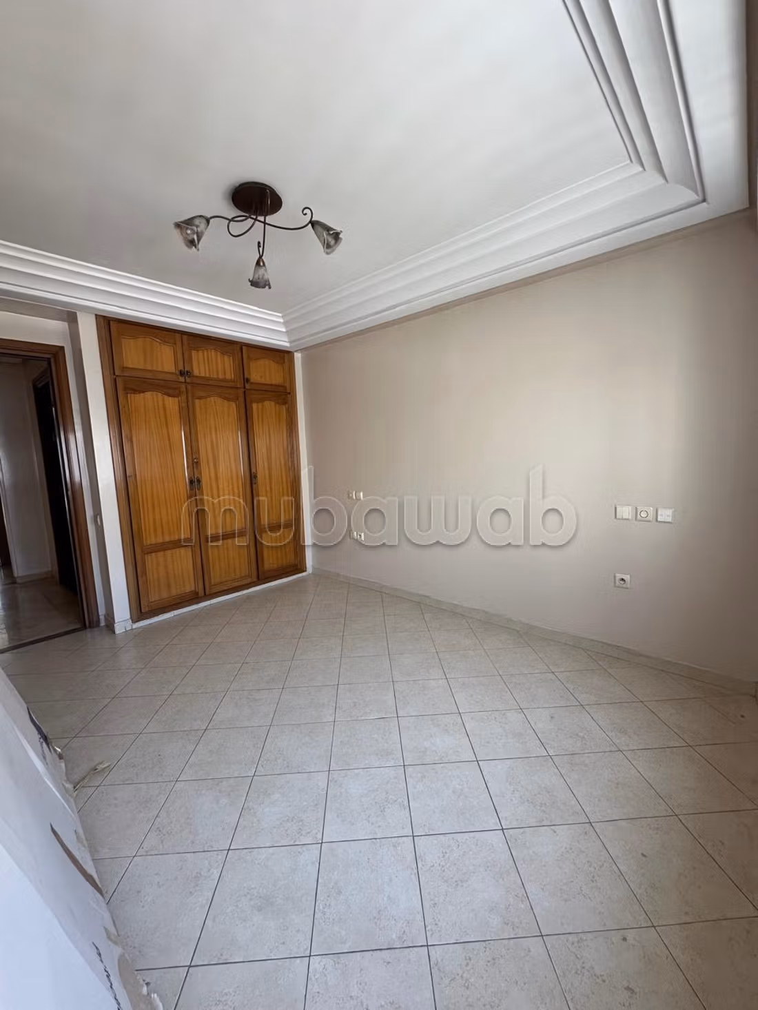 For rent - Beautiful empty apartment in the Golden Triangle, Casablanca