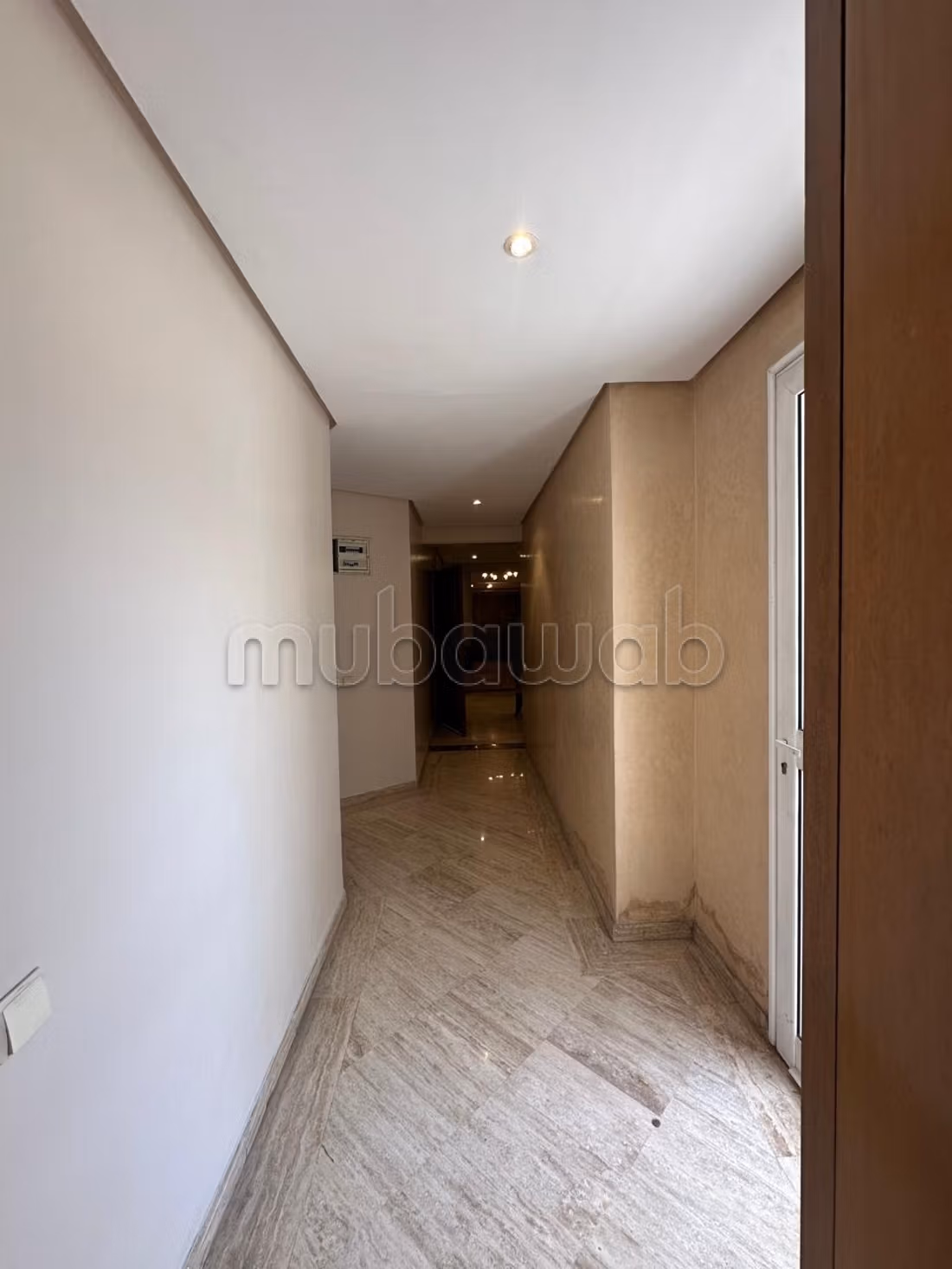 For rent - Beautiful empty apartment in the Golden Triangle, Casablanca
