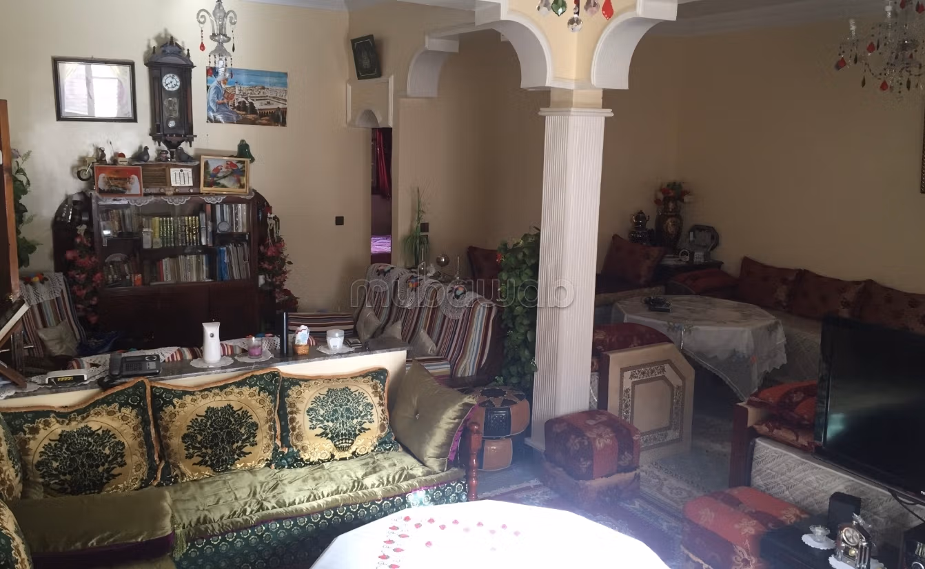 Groot Huis Te Koop - Excellent Staat