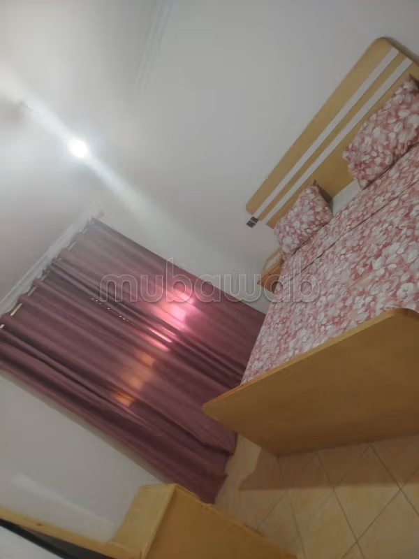 Appartement à louer à Hay el matar. 2 chambres agréables. Bien meublé