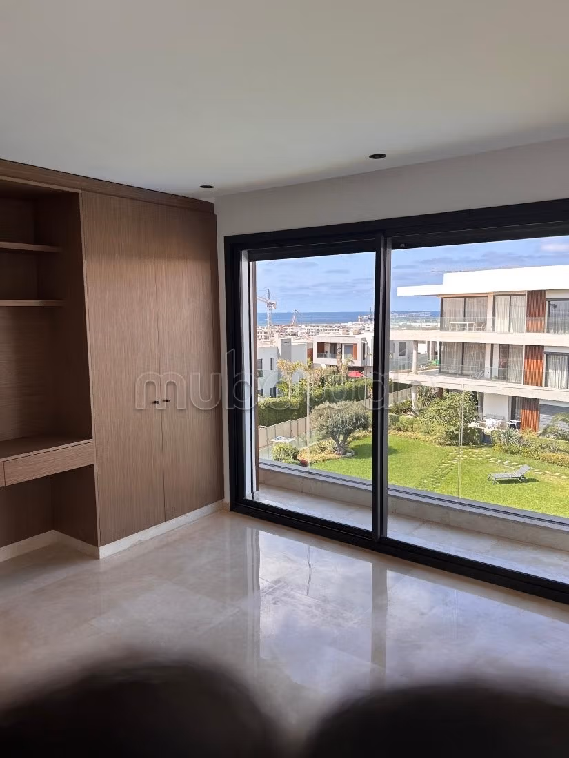 Exceptional apartment with panoramic sea view