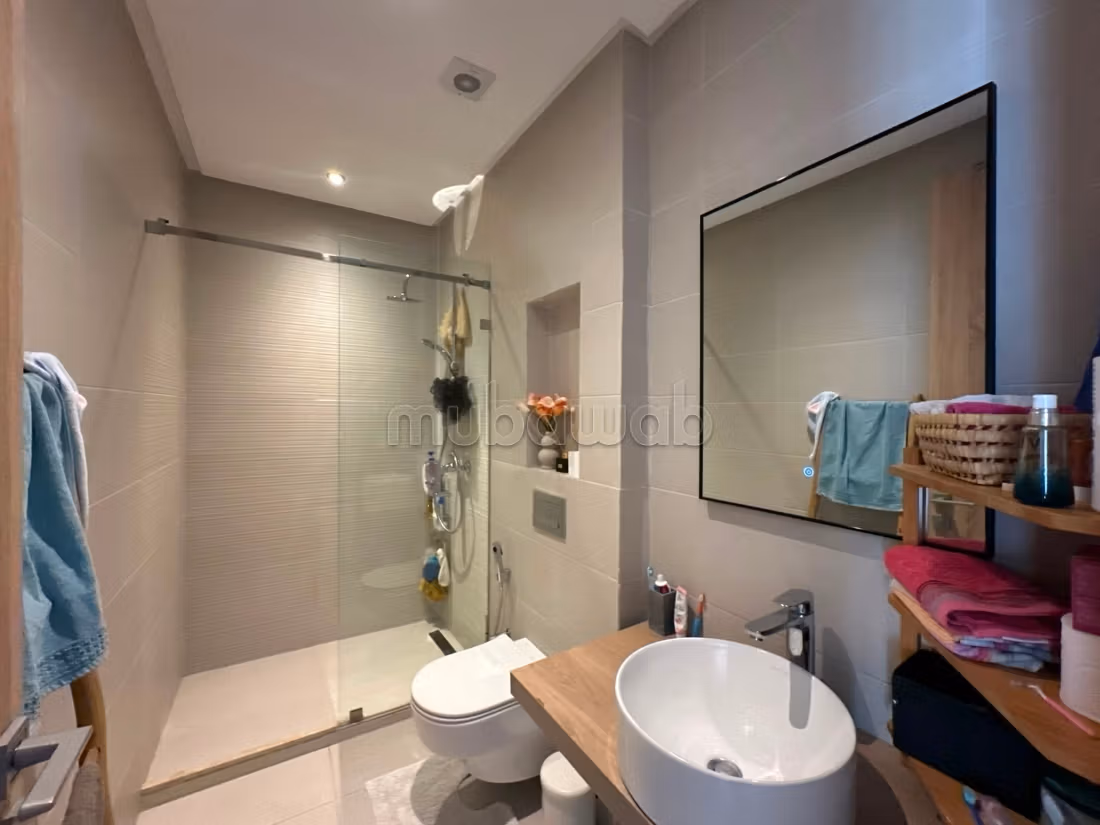 Magnificent villa for rent in Ain Diab Extension. 3 large rooms. Secured door and central heating