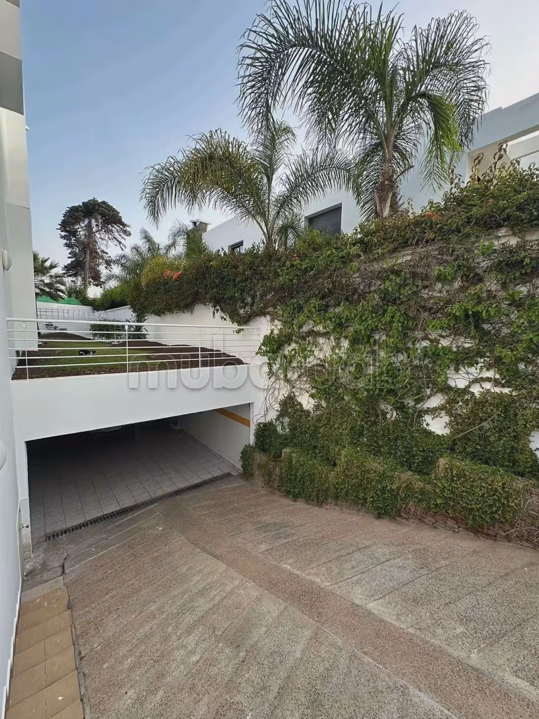 Luxe huis te koop in El Manar El Hank. 4 mooie kamers