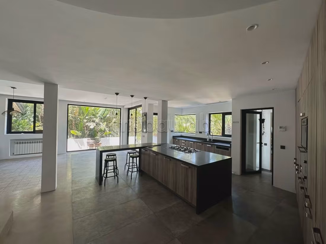 Fabulous villa for sale or rent in Anfa Supérieur. 7 lovely rooms