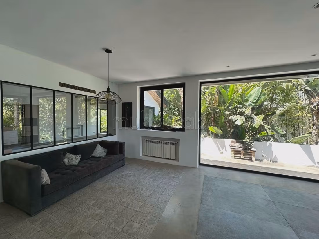 Fabulous villa for sale or rent in Anfa Supérieur. 7 lovely rooms