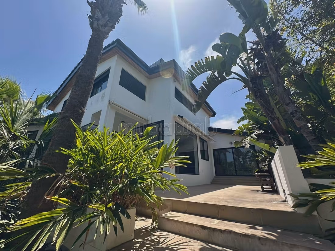 Fabulous villa for sale or rent in Anfa Supérieur. 7 lovely rooms