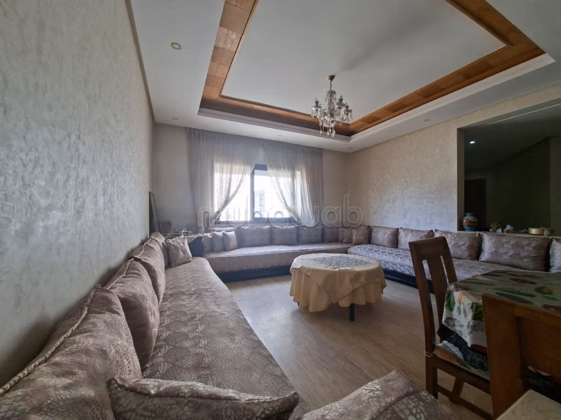 Bel appartement à vendre dans le quartier du citron, adjacent au quartier de la paix. 2 belles chambres. Salon marocain traditionnel, résidence sécurisée. — 4