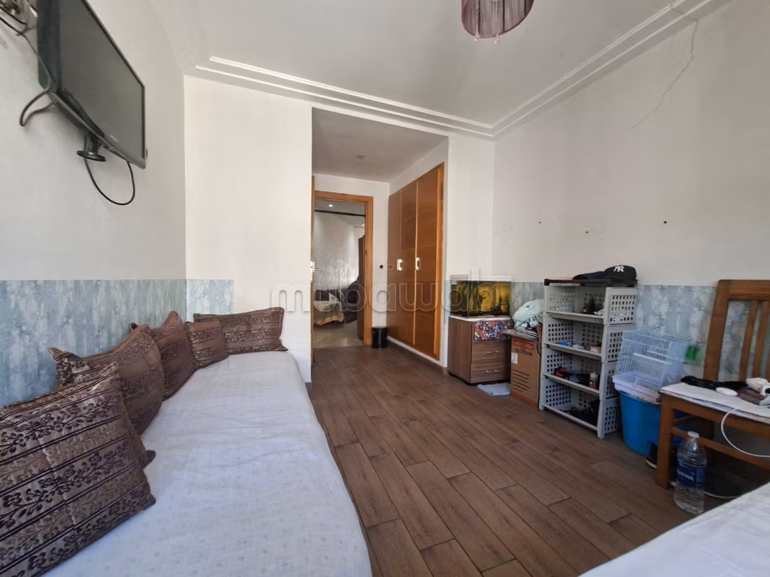 Bel appartement à vendre dans le quartier du citron, adjacent au quartier de la paix. 2 belles chambres. Salon marocain traditionnel, résidence sécurisée. — 5