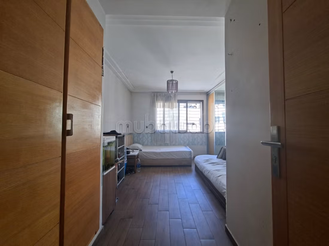 Bel appartement à vendre dans le quartier du citron, adjacent au quartier de la paix. 2 belles chambres. Salon marocain traditionnel, résidence sécurisée. — 6