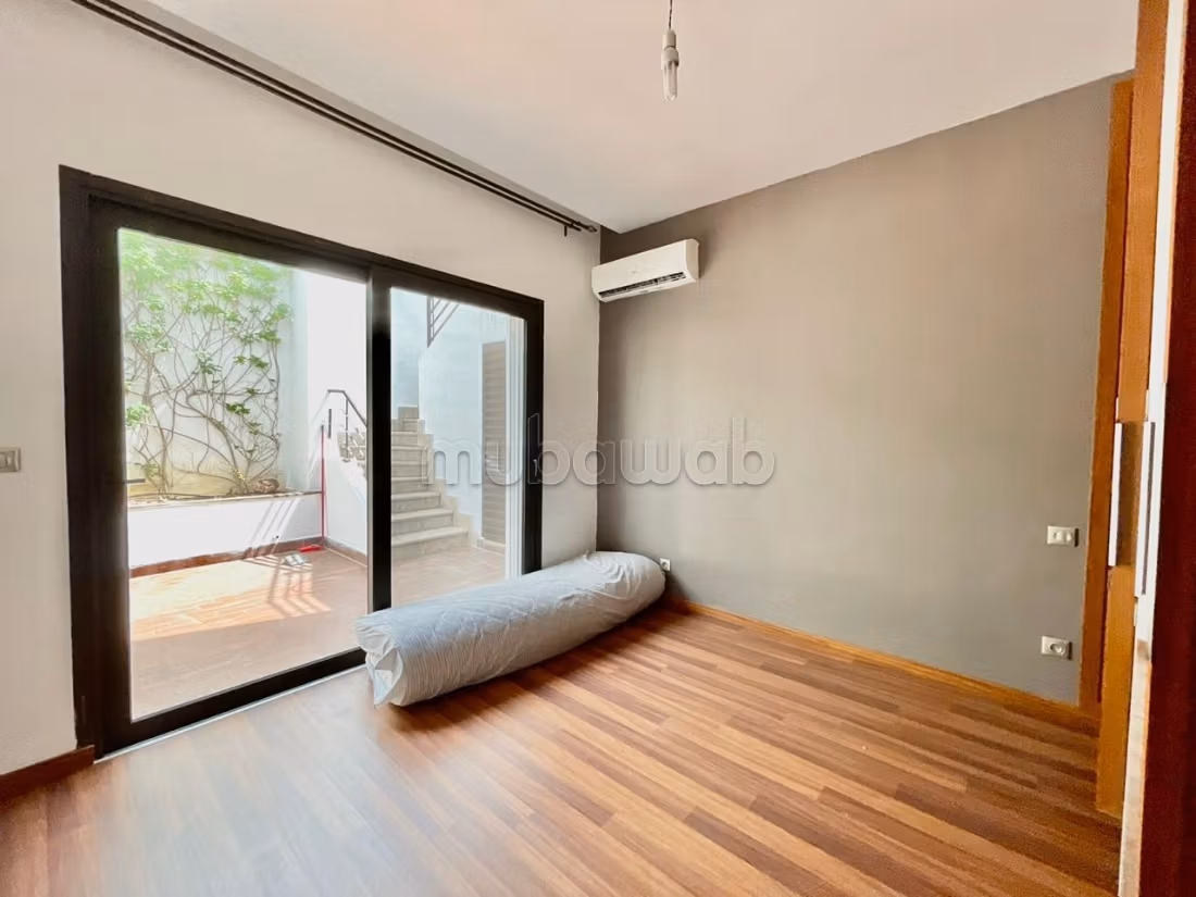 Villa with pool in Carthage