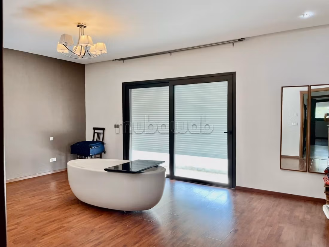 Villa with pool in Carthage
