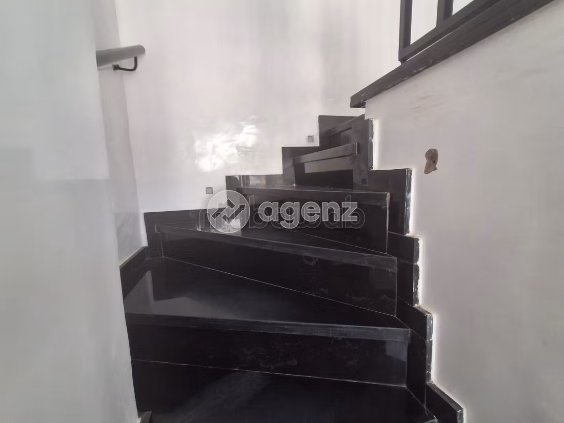Comercio en venta 28 m² Bouskoura Bouskoura