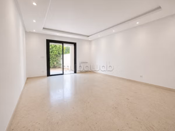 A vendre un appartement S2 à Ennasr 2