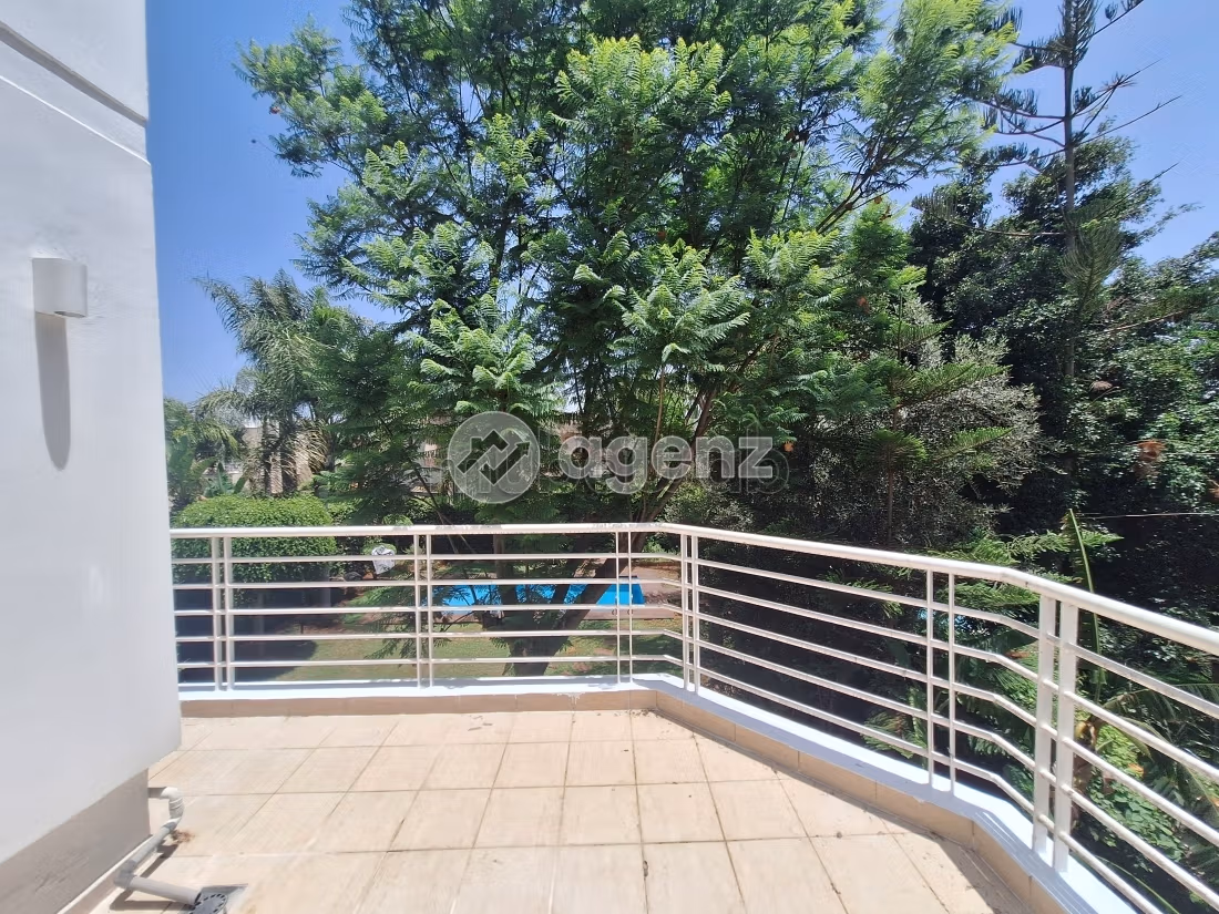 Villa in affitto 566 m², 4 camere Inara Casablanca