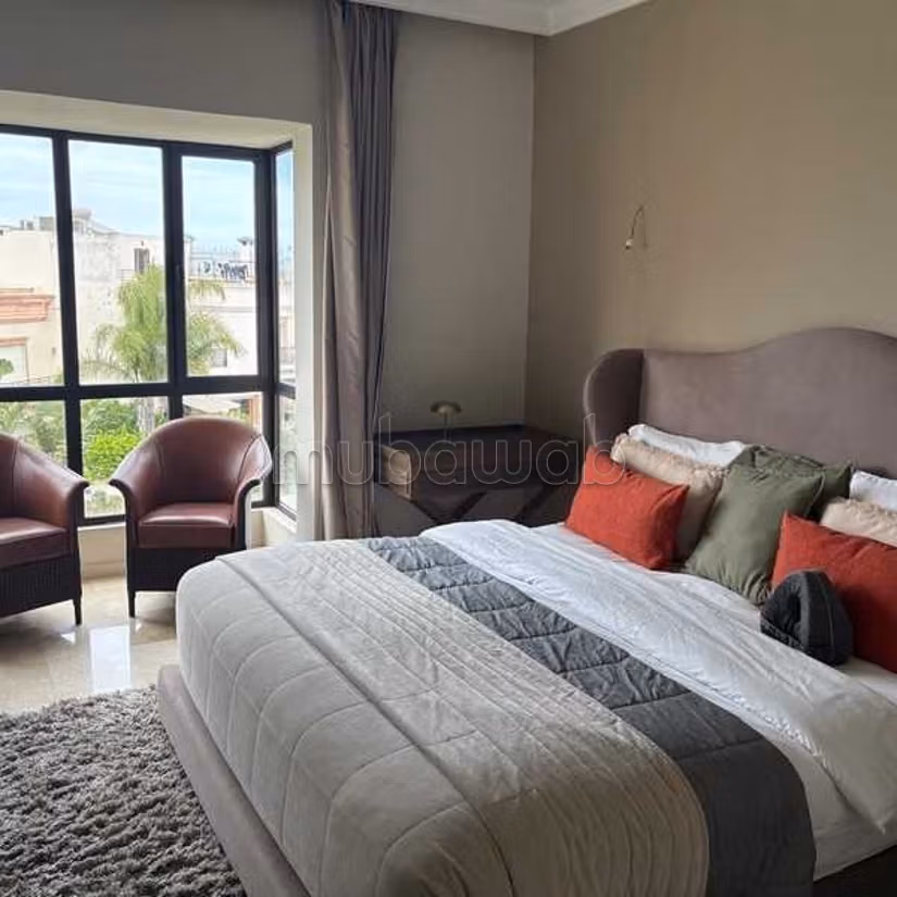 Appartamento in Affitto di 199.0 m² a Casablanca, Ain Diab