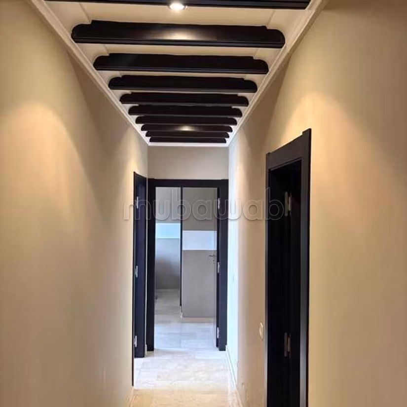 Appartamento in Affitto di 199.0 m² a Casablanca, Ain Diab