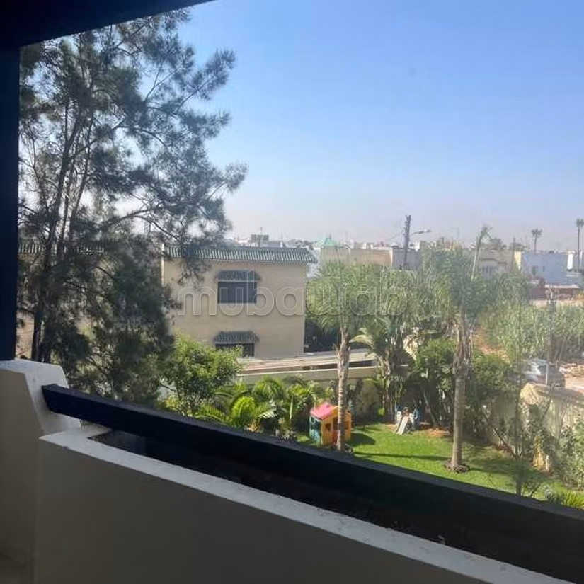 Appartamento in Affitto di 199.0 m² a Casablanca, Ain Diab