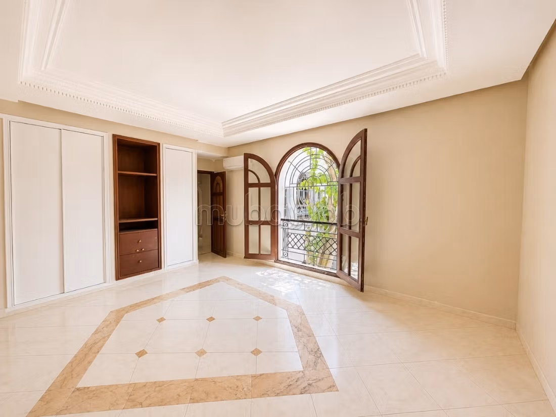 Villa professionale 400 m² Val d'Anfa