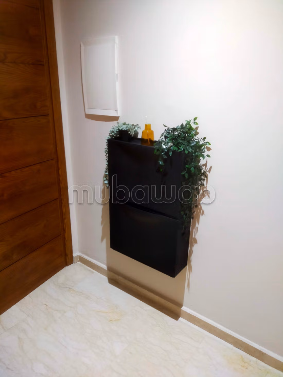 Bright studio near the CFC, separate kitchen