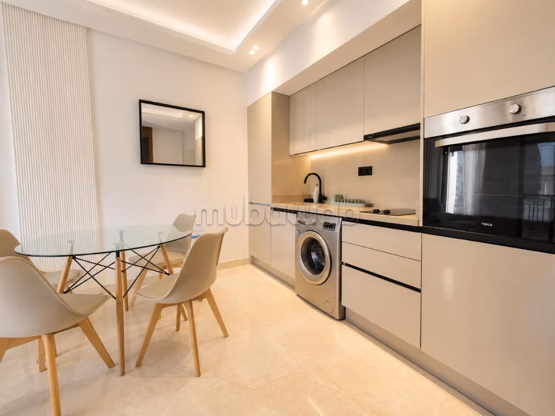 Princesses/Appartement meublé 50m² Balcon — 4