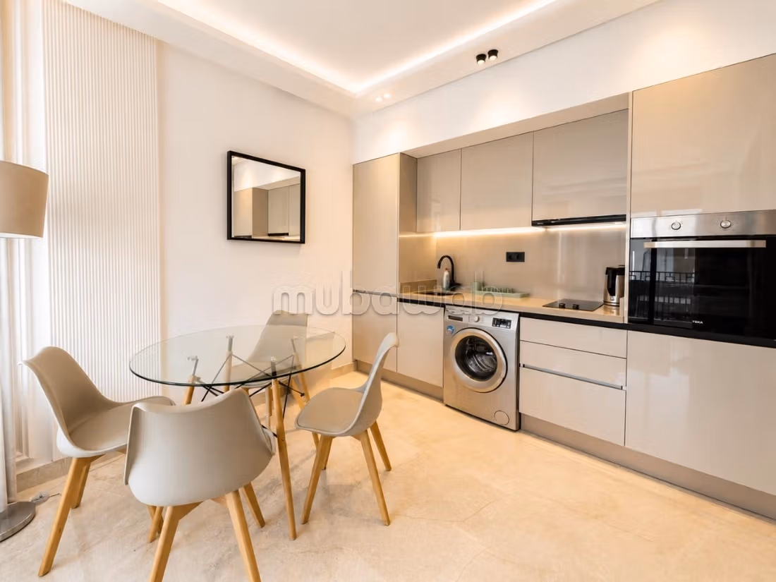 Princesses/Appartement meublé 50m² Balcon — 3