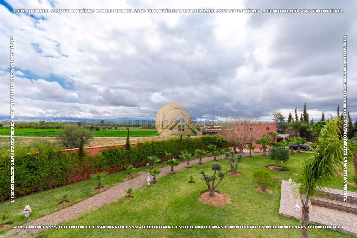 Private villa te koop aan de Route de Fès, Marrakesh – 5.000 m² grond / 1.000 m² woonruimte