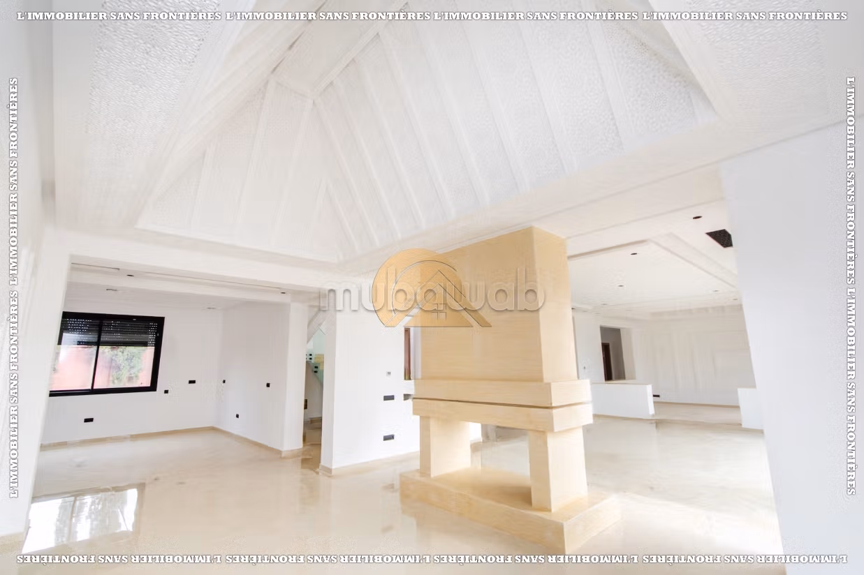 Private villa te koop aan de Route de Fès, Marrakesh – 5.000 m² grond / 1.000 m² woonruimte